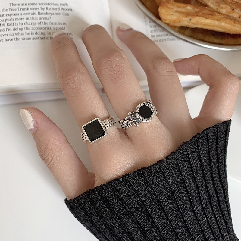 S925 sterling silver round Roman numeral hollow index finger ring Japanese and Korean version Dongdaemun black circle female tail ring