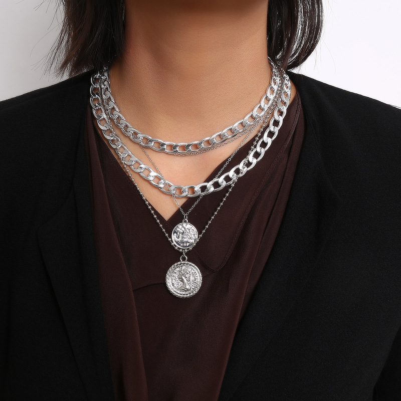 European and American alloy necklace multi-layer round double-sided head hip-hop pendant necklace women's clavicle chain necklace