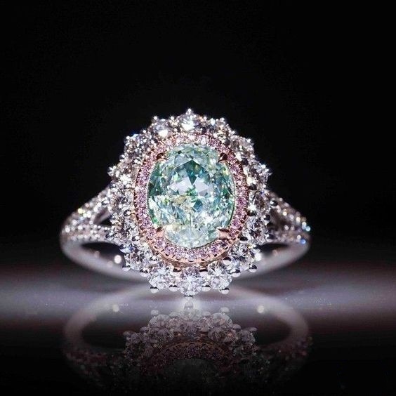 Blue Crystal Diamond Ring Fashionable Blue Topaz Gemstone Ring for Women