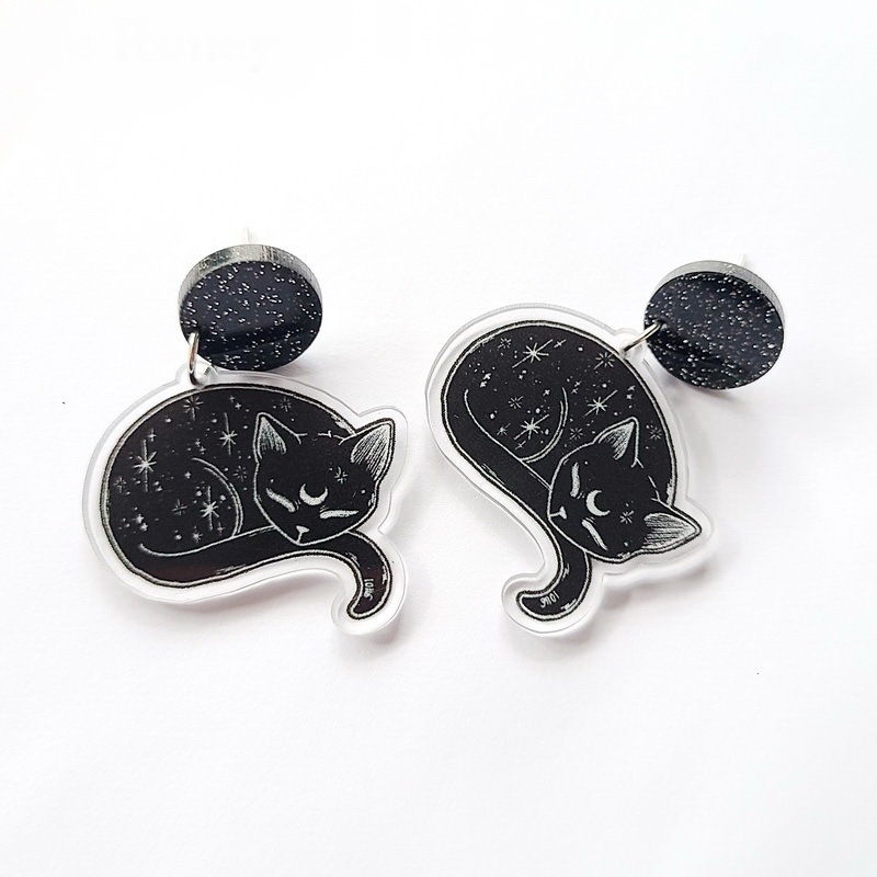 Halloween peripheral series Constellation Crescent Moon Black Catwoman Creative Irregular Earrings Cat Earrings Earrings