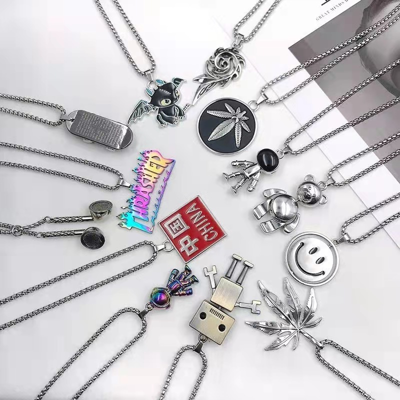 Men's skull bear pendant titanium steel sweater chain personalized ins hip-hop chain necklace men's trendy necklace