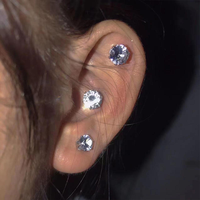 Super flash magnetic ear clip for women without pierced ears, fake ear studs, cochlear stud earrings, personality, internet celebrity, versatile earrings, trendy earrings