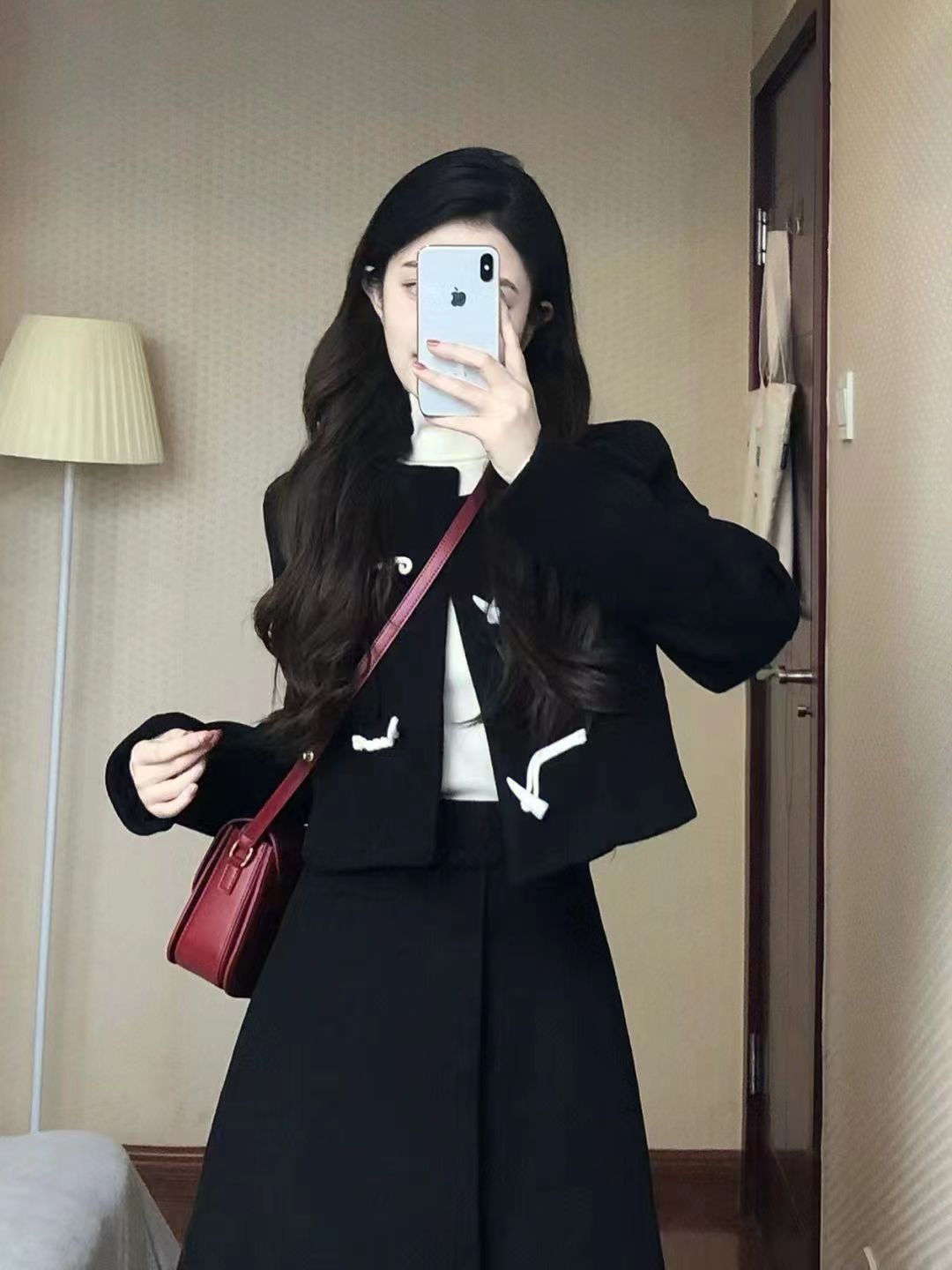[Two-piece Set] Horn Button Short Woolen Jacket + High Waist Skirt 2022 Autumn and Winter New Style Suit for Women