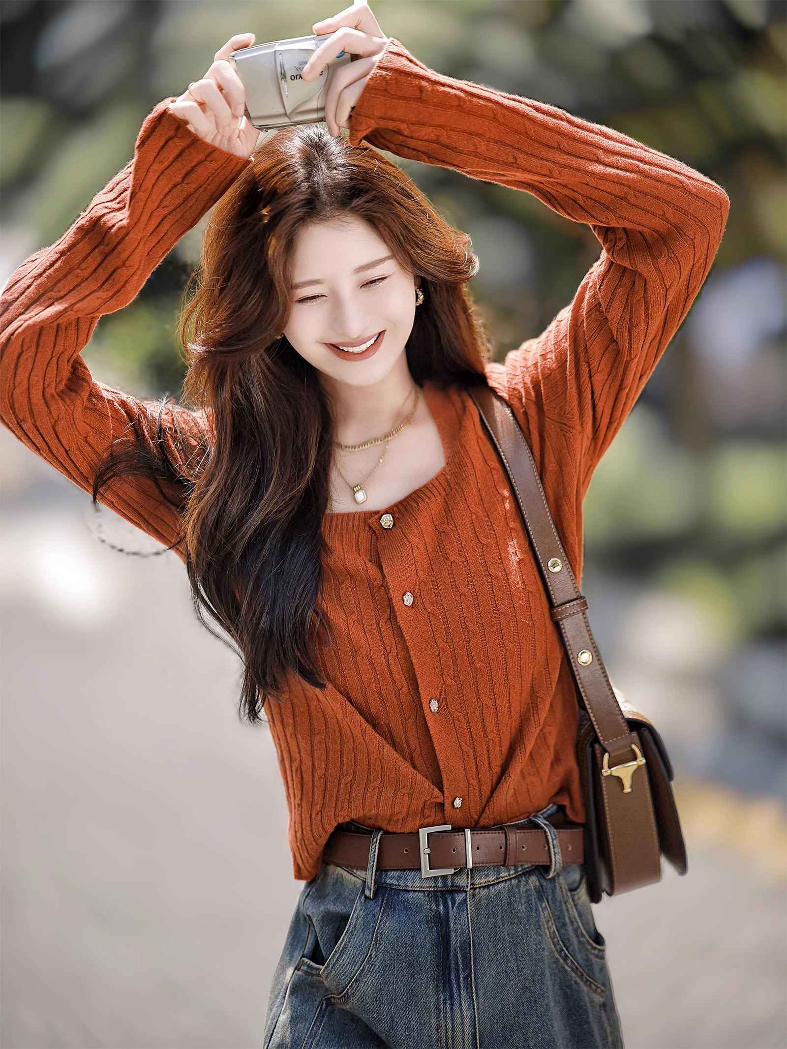 Autumn women's new style small fragrant knitted cardigan V-neck sweater light mature style fashion outer top jacket