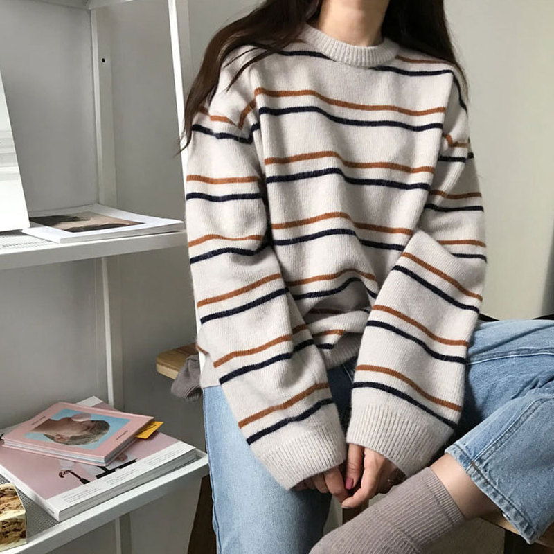 New autumn and winter Korean women's round neck sweater women's chic pullover striped sweater loose lazy student wear
