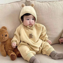 Korean version of thickened infant and toddler cartoon velvet jumpsuit for men and women, cute bear casual crawl suit + long crawl cap