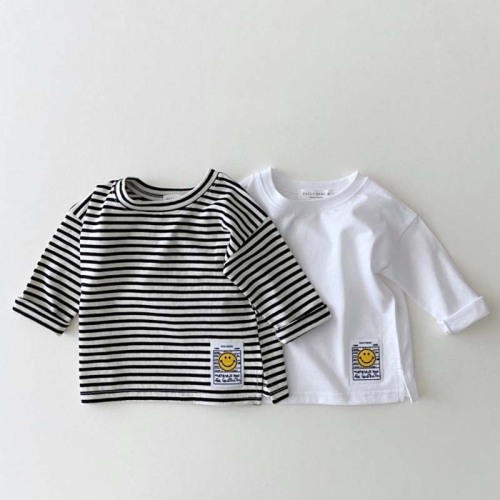 Korean version of ins infant and toddler clothing baby simple smiling face casual T-shirt spring and autumn oxygen black and white striped cotton bottoming shirt