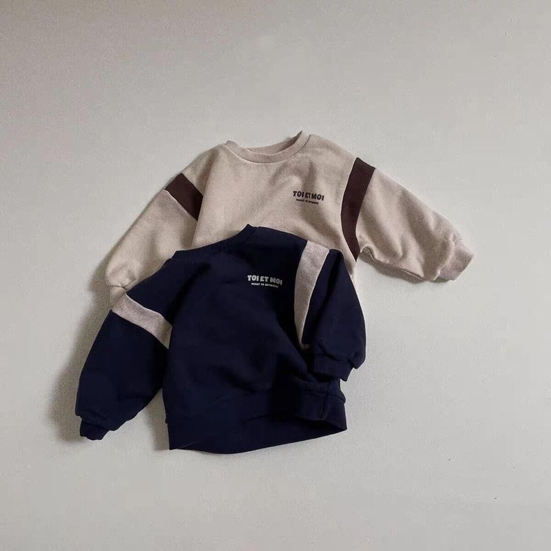 Korean version of children's clothing 23 autumn baby boys and girls Western-style splicing Korean sweatshirt baby long-sleeved Western-style T-shirt