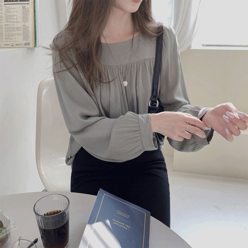 Early autumn new Korean style long-sleeved loose square collar top solid color shirt women's design chiffon shirt