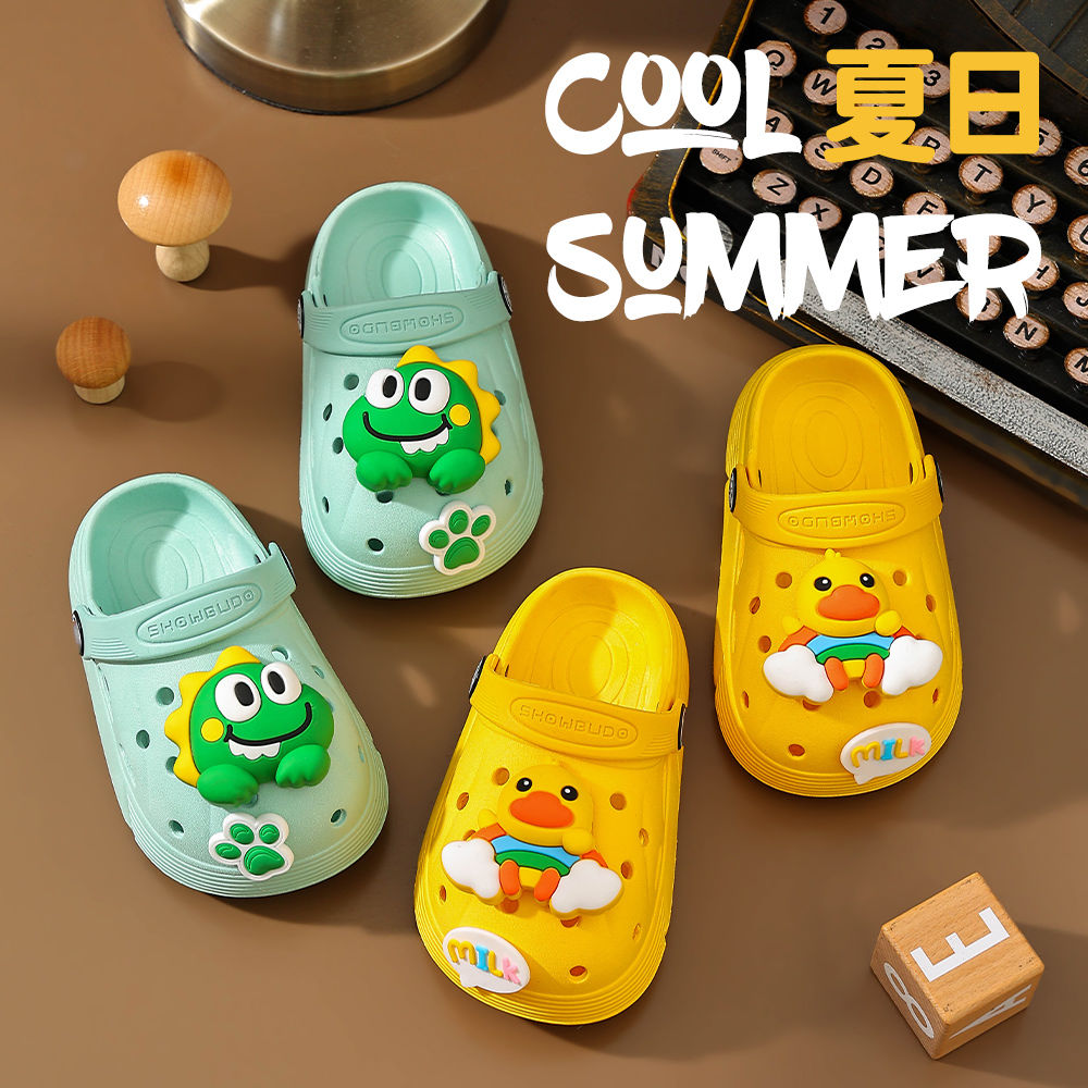 Children's thick-soled clogs summer home male and female baby cartoon three-dimensional animal non-slip outer wear toe sandals and slippers