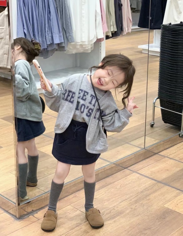 Korean style children's skirt suit girls spring letter vest jacket retro style skirt three-piece set trend 22056