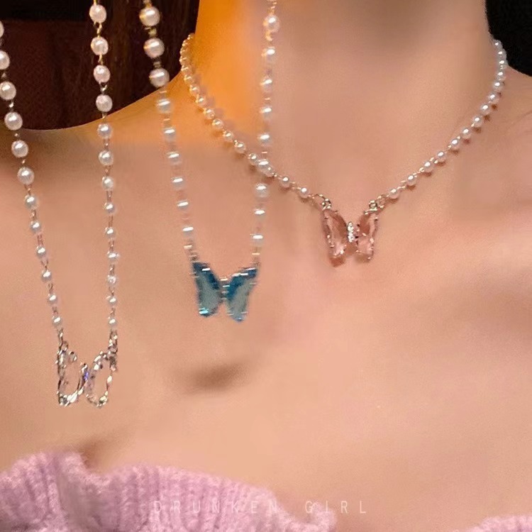 New year's new butterfly pearl necklace women's ins light luxury versatile temperament sweet niche design clavicle chain