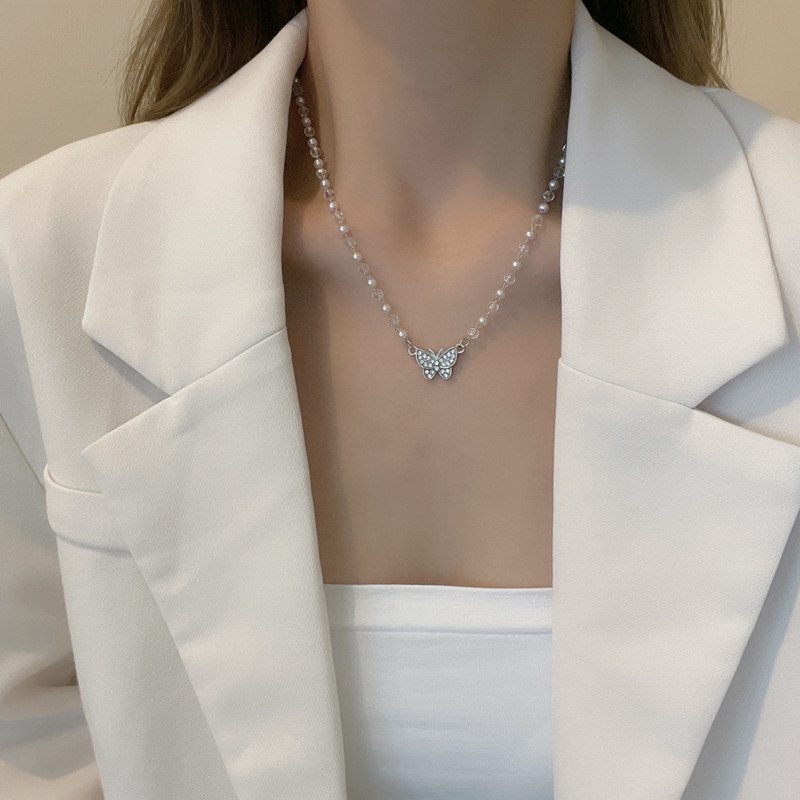 Japanese and Korean sweet pearl butterfly necklace women's new temperament niche design clavicle chain necklace accessories