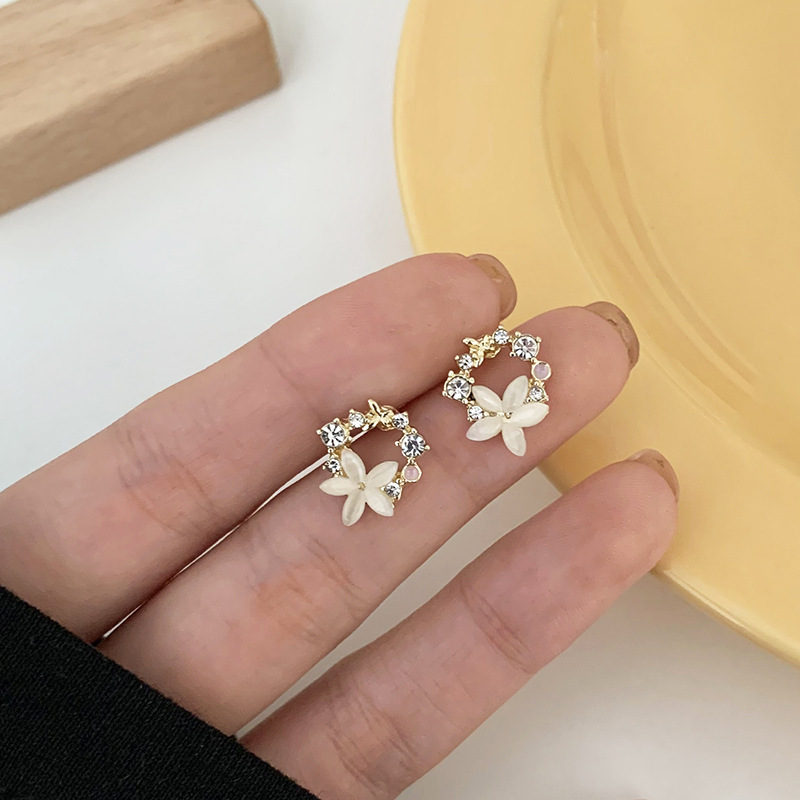925 silver needle Korean small fresh flower earrings new trendy simple small earrings temperament women's earrings