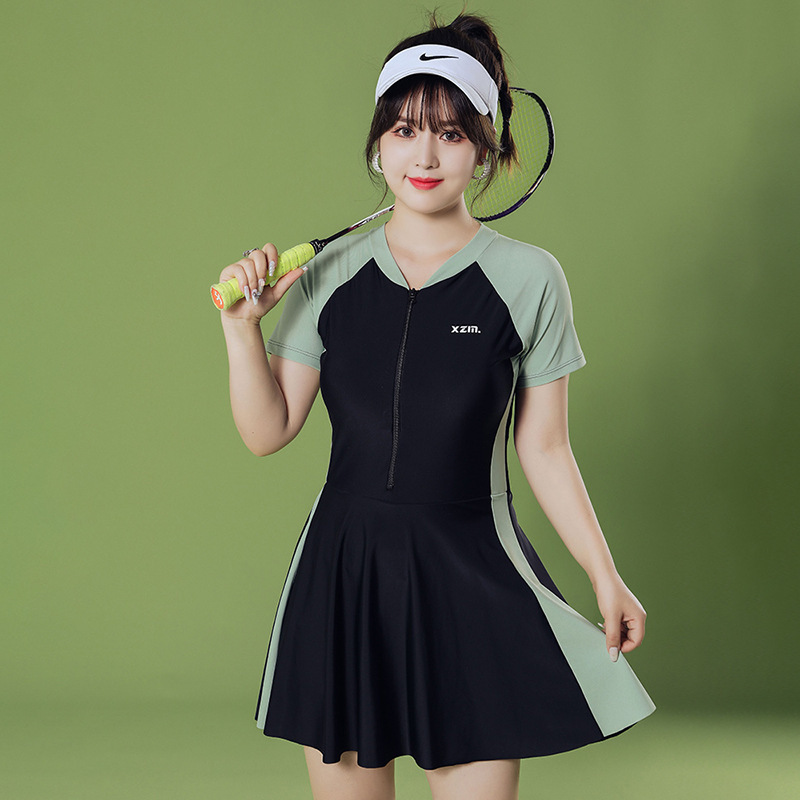 One-piece swimsuit for women, plus size, Korean version, extra large, loose, covering the flesh, slimming, bathing in hot springs, fat girl, skirt style, 200 pounds swimsuit