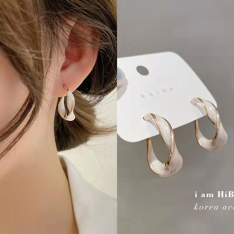French niche earrings, Korean temperament, Internet celebrity, new trendy women, summer light luxury earrings