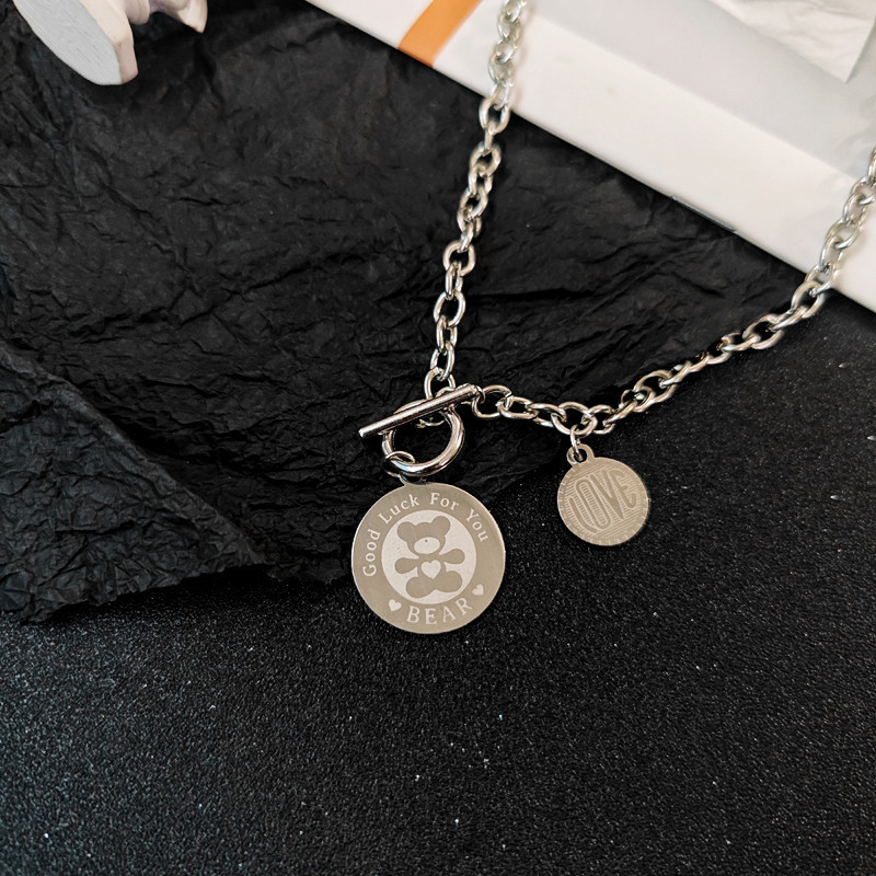 New year's new trendy OT buckle sweet cool round brand bear necklace women's cool bouncy hip-hop clavicle chain couple accessories