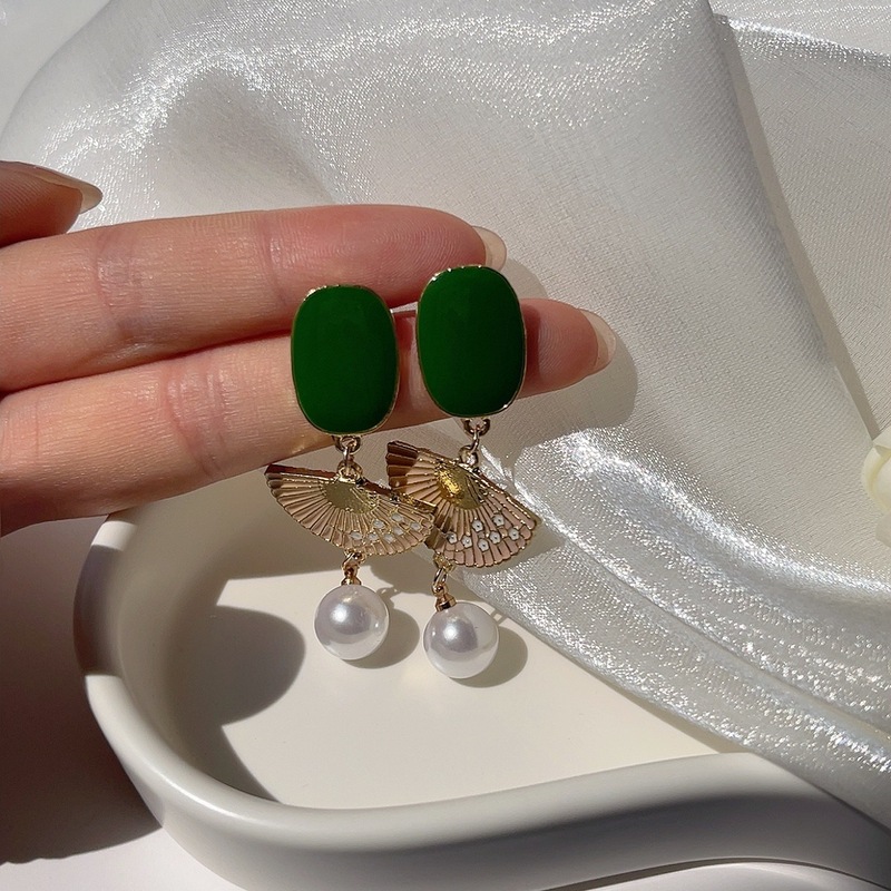 High-end gemstone earrings pearl earrings for women new Chinese style versatile light luxury niche design fan earrings