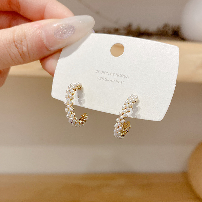 Earrings with high-end design, Korean temperament, internet celebrity circle pearl earrings, new trendy earrings for women