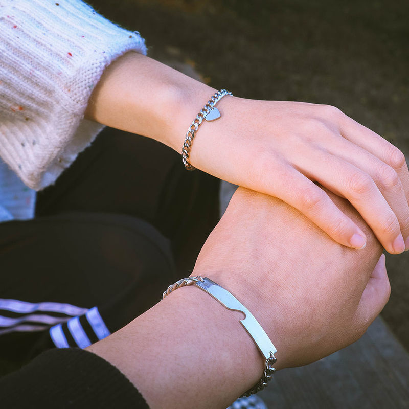 Korean version of Internet celebrity titanium steel couple's bracelet, simple love trend, best friend's fairy bracelet, versatile gift for boyfriend