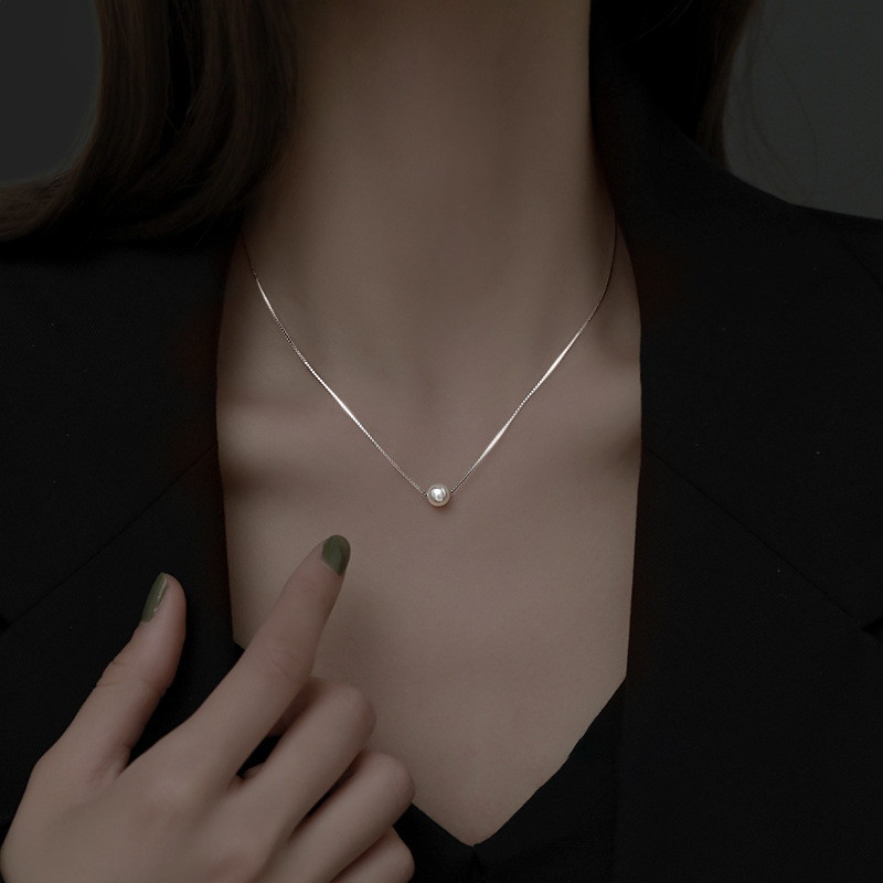 Japanese and Korean simple pearl necklace women's light luxury fashion sense ins niche design temperament versatile necklace