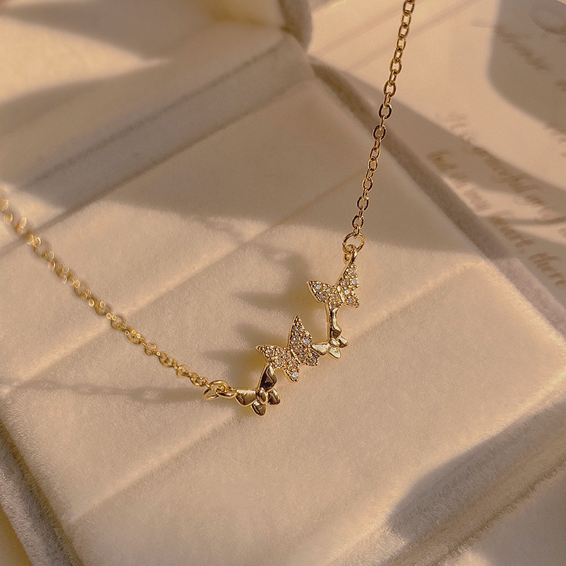 Micro-embellished choker butterfly necklace women's light luxury niche design clavicle chain new year's new simple high-end accessories