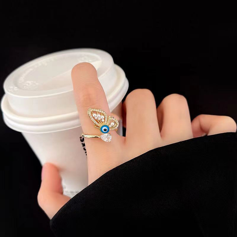Personalized and versatile light luxury zircon butterfly wings ring for women, trendy European and American style new design open index finger ring