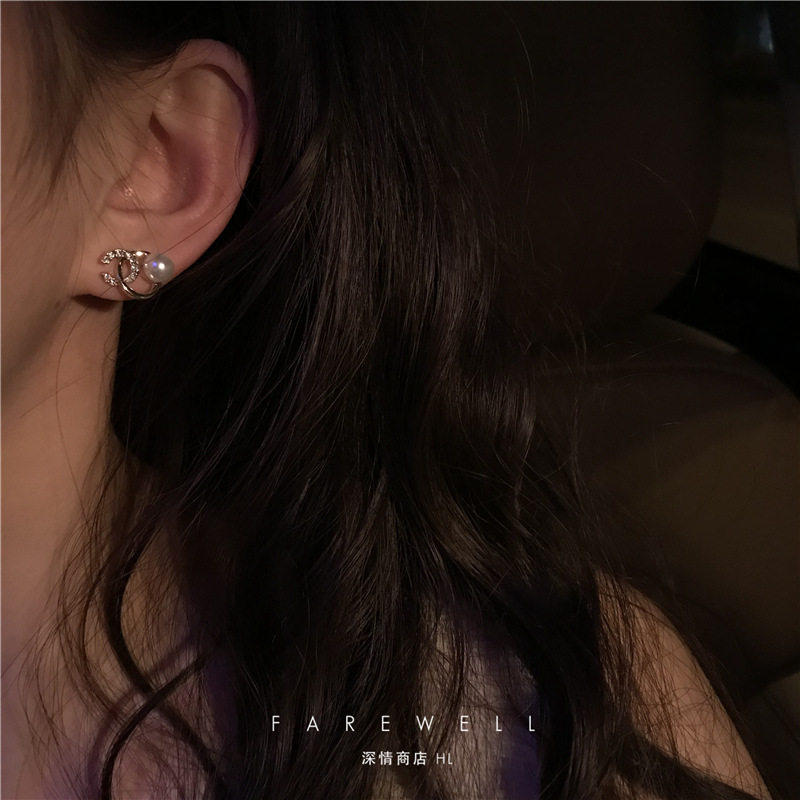 French elegant ins style earrings, simple and high-end earrings, retro temperament, pearls, small and cool style