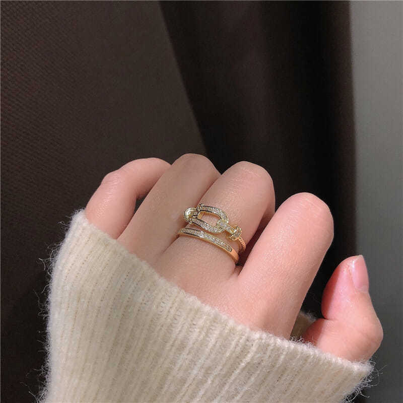 Feeling light luxury ring ~ diamond-encrusted knotted Korean ins celebrity open ring feminine temperament cold style index finger ring