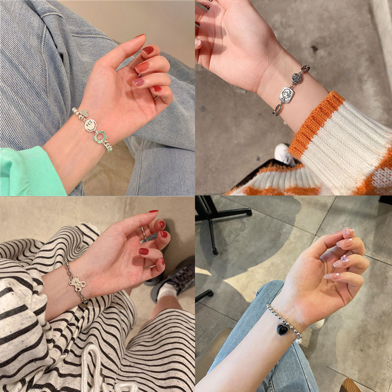 Light luxury bestie bracelet for women, new style, ins cool style, niche design, simple and versatile hand jewelry