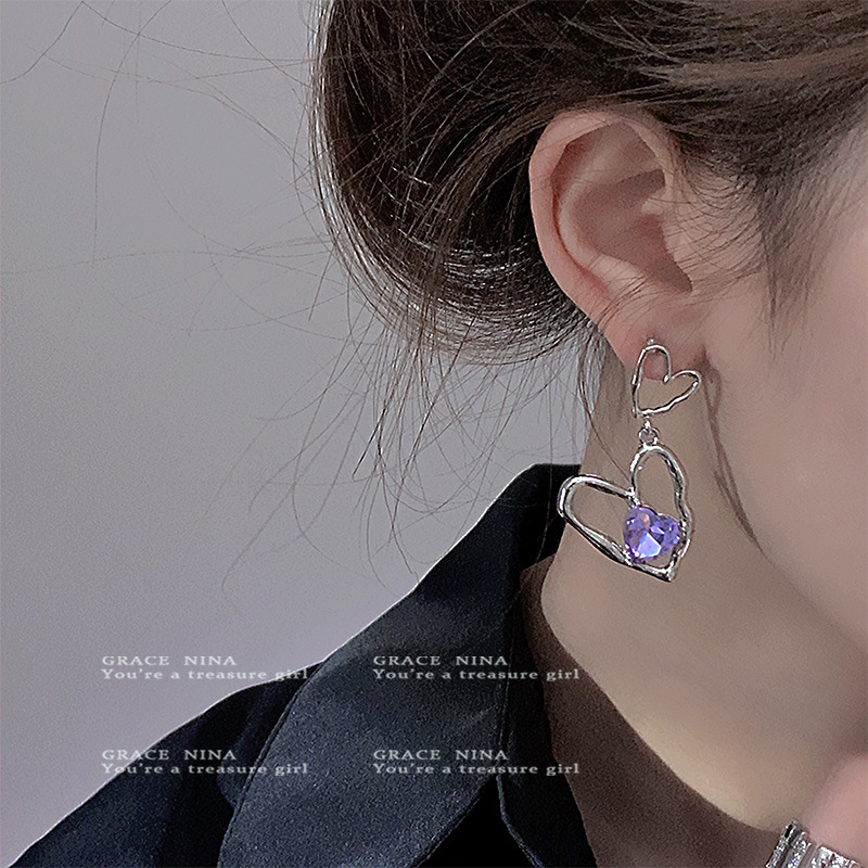 Hot girl ins light luxury love zircon earrings female niche design earrings new trendy earrings high-end