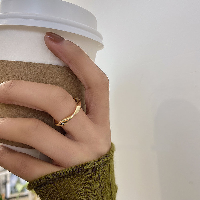 Retro Hong Kong style twist twisted index finger ring women's fashion personality ins trendy Internet celebrity cold style open ring