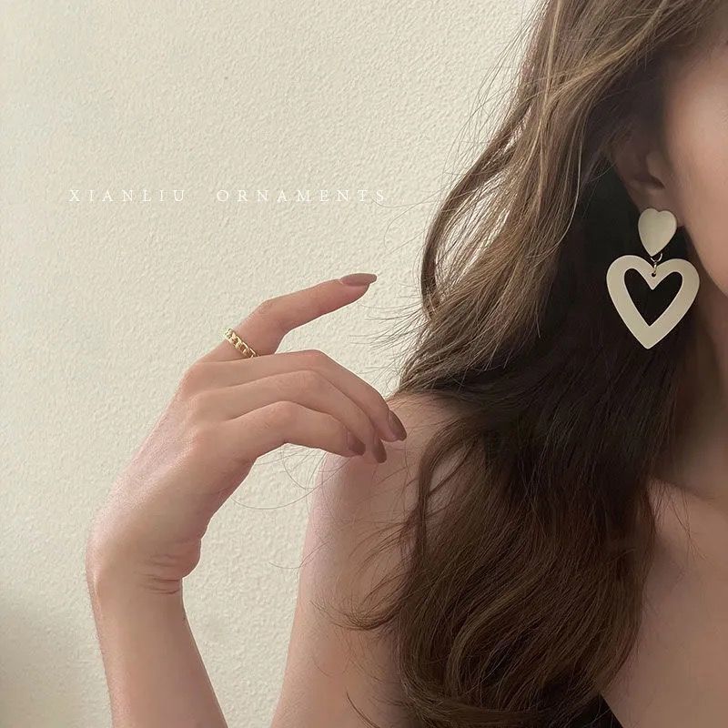 Exaggerated white big love earrings for women new trendy earrings Internet celebrity ins cool European and American personalized earrings