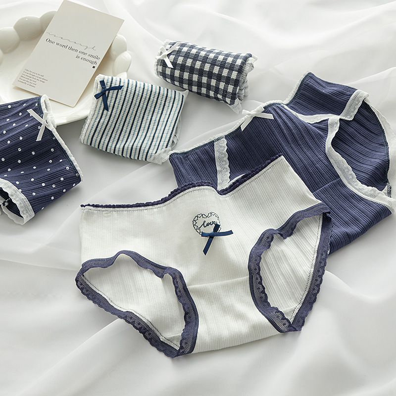 Cute navy blue Japanese women's pure cotton underwear women's pure cotton girls mid-waist knitted student triangle shorts