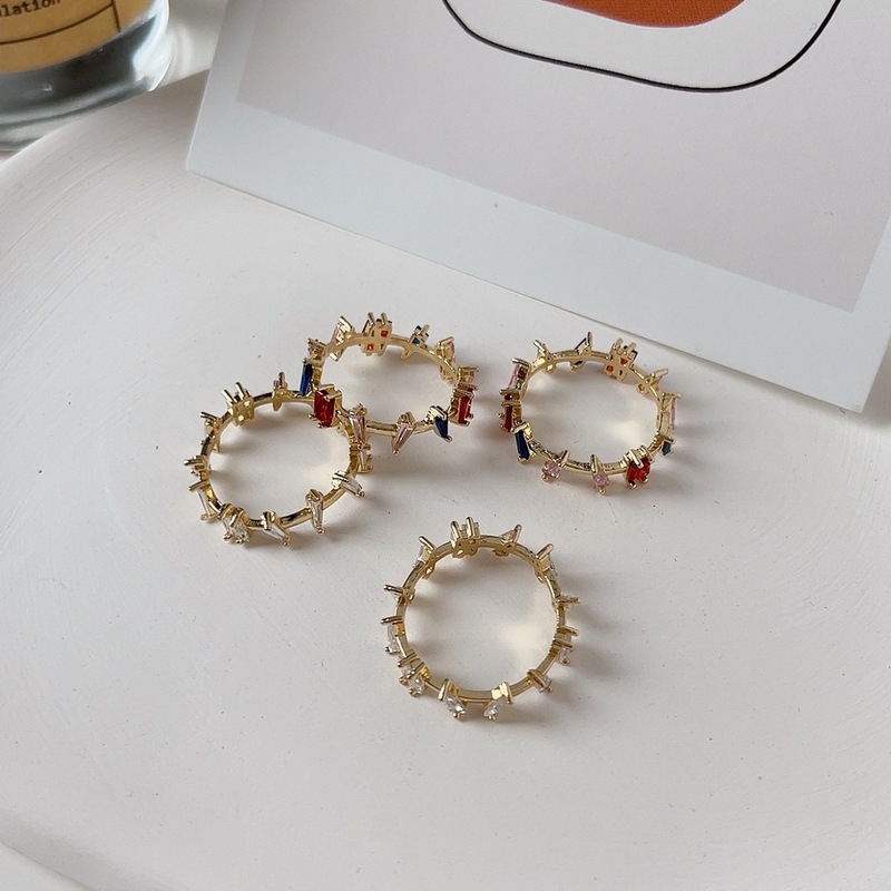South Korea's Dongdaemun new ring trendy ins niche design temperament versatile special-shaped micro-paved zircon ring