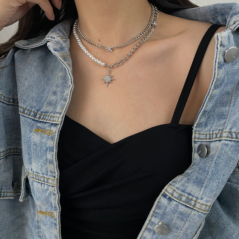 Double layered star spliced ​​pearl necklace women's niche design temperament versatile clavicle chain wholesale