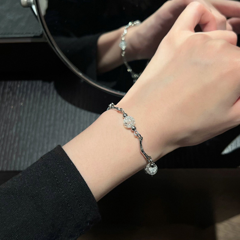 Korean style niche irregular pleated line bracelet for women summer light luxury design simple bracelet