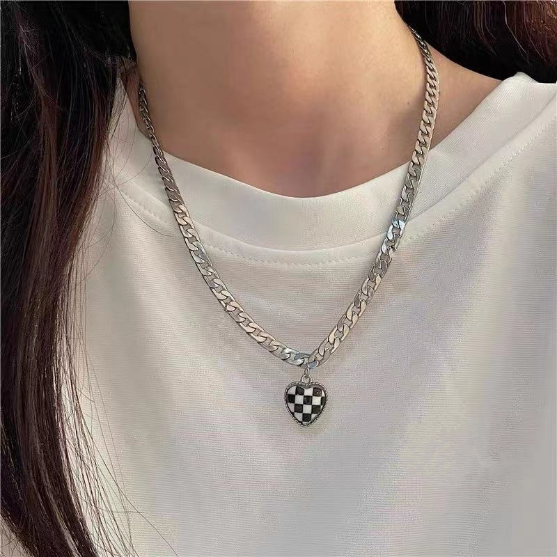 Ins style necklace for women checkerboard plaid love pendant niche personality simple and versatile temperament neck chain clavicle chain trendy