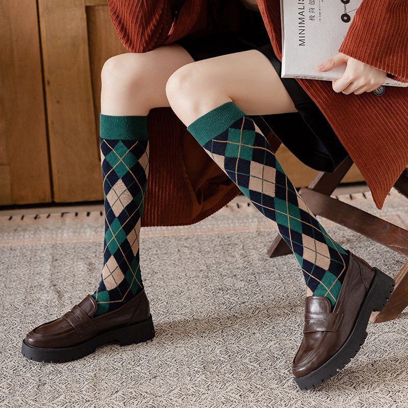 European British style rhombus college looks good and full of fashion ~ calves
