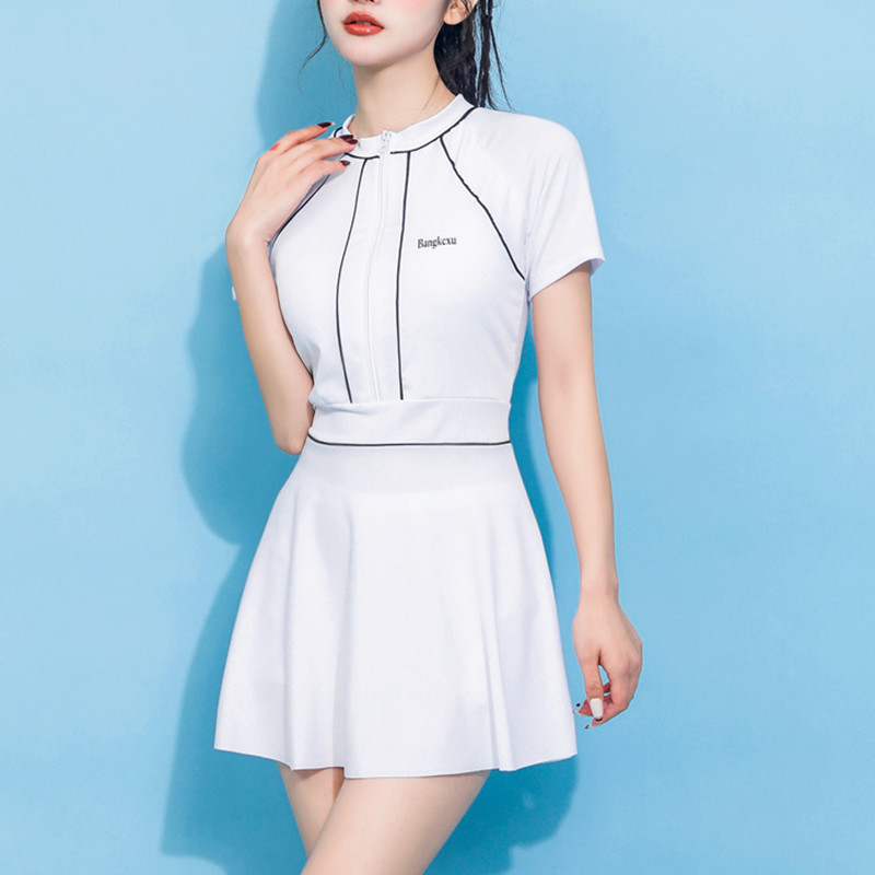 Sports swimsuit for women, one-piece, boxer-angle, conservative, slimming, belly-covering, sleeves, student Korean style diving large size swimsuit for women