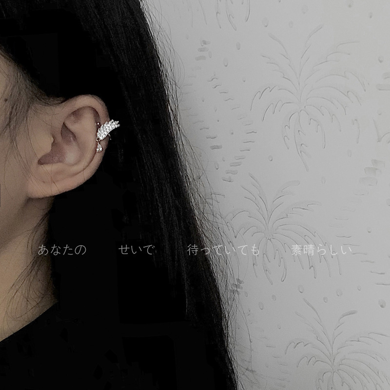 Winged zircon personalized ear cuff for women, fashionable one-piece new year trendy double ear pierced one-piece earrings and earrings