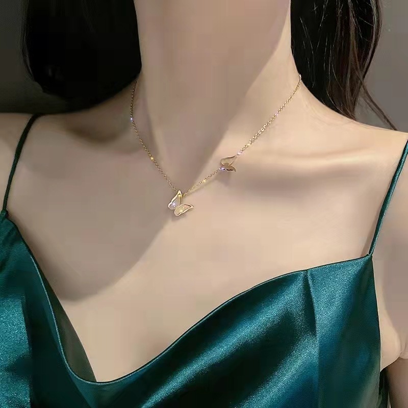 Titanium Steel Butterfly Necklace Female Niche Design Internet Celebrity Simple Temperament Clavicle Chain Cold Style Retro Light Luxury Necklace