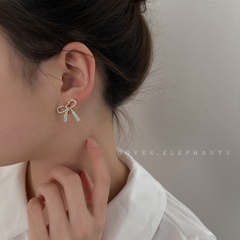 Bow Zircon Earrings Women's Fashion Light Luxurious Earrings New Year's Style Trendy Personalized Ear Accessories