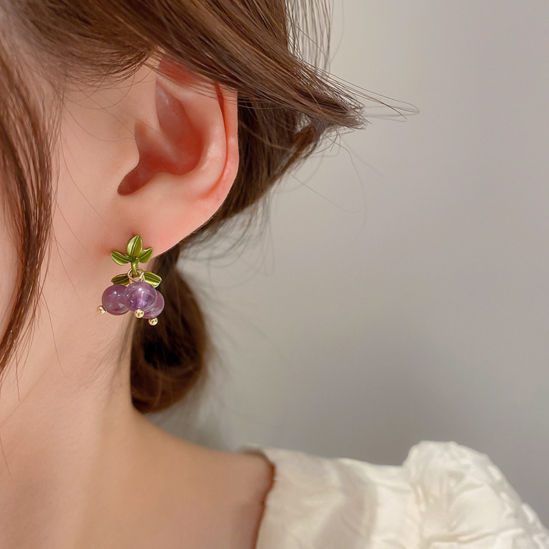 925 silver needle purple bunch of grape earrings Korean ins fashion temperament earrings design versatile sweet earrings