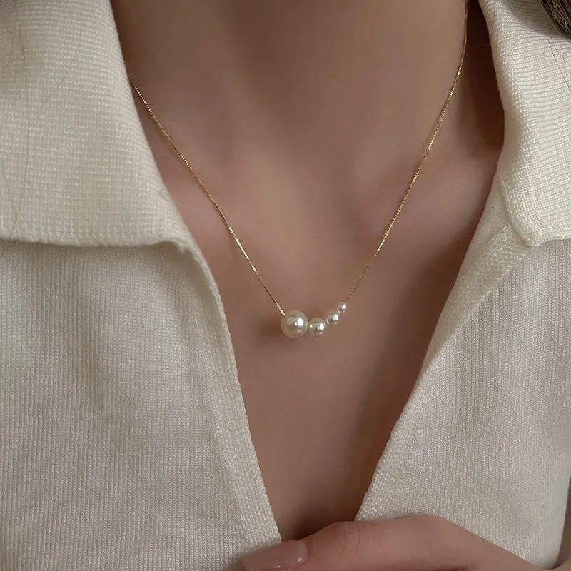 Summer pearl necklace new year women's light luxury niche clavicle chain ins design necklace simple accessories