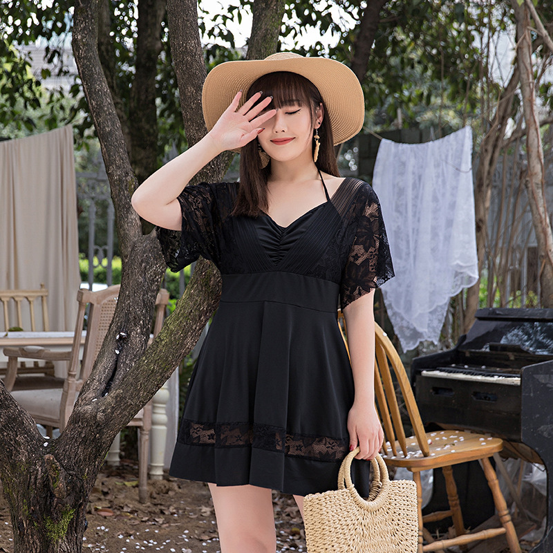 Plus size loose hot spring swimsuit for women split boxer black lace large size fat girl covers belly and makes fat MM swimsuit