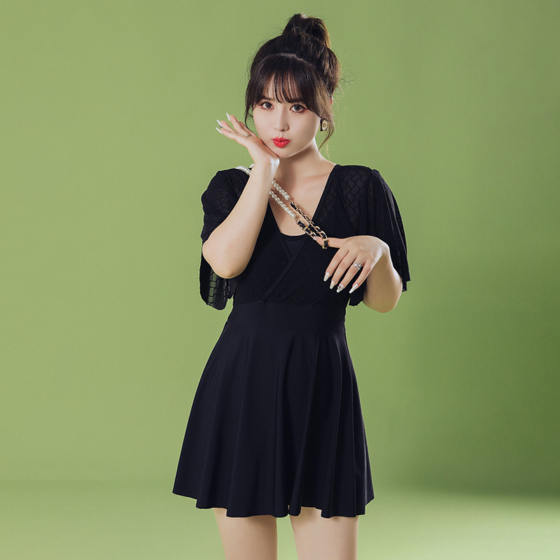 Plus size swimsuit for women, loose skirt, long style, fat mm 200 pounds, plus size, conservative covering of flesh, slimming, one-piece hot spring bathing
