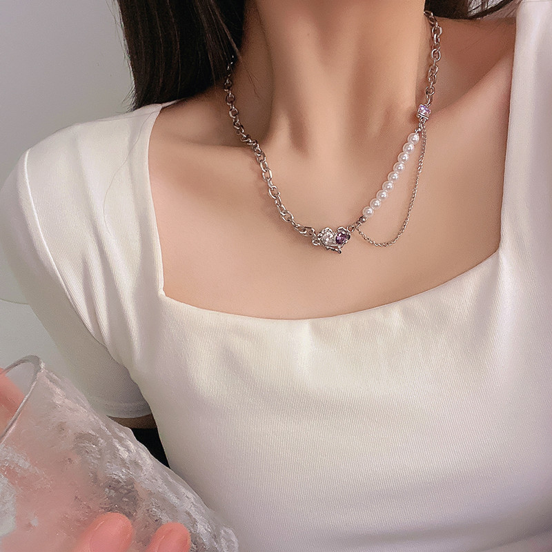 Pearl chain spliced ​​love pendant necklace women's light luxury ins niche design high-end cold style clavicle chain
