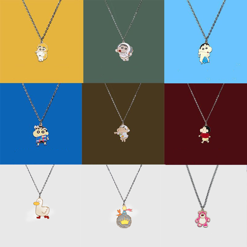 ins childish astronaut crayon shin-chan alloy necklace boy funny cartoon pendant female student all-match sweater chain