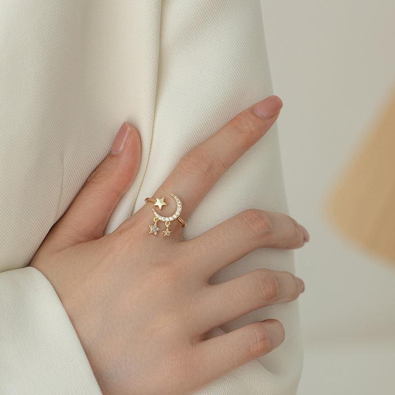 Light luxury, star and moon open ring, trendy women's niche design, fashionable and personalized adjustable hand jewelry
